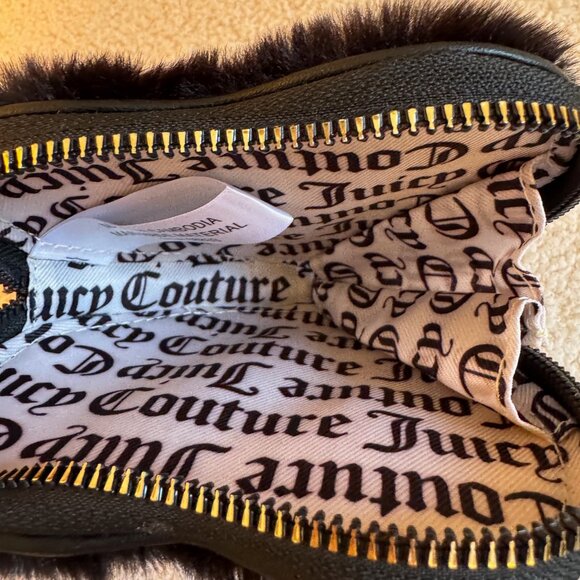 NWOT! Juicy Couture Heart Shaped Wristlet Bag: Black Faux Fur, Gold - Picture 5 of 6